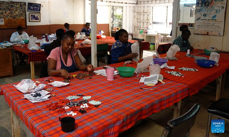 Women work at the Kazuri workshop in Nairobi, Kenya, on March 21, 2022. Kazuri, Swahili name for small and beautiful, is a famous local brand for hand-made and hand-painted ceramic beads, jewelry and pottery in Kenya. The Kazuri workshop in Kazen has employed over 340 women, mostly single mothers.(Photo: Xinhua)