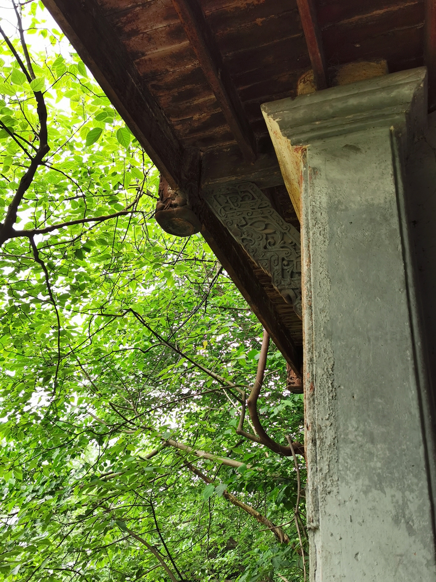 The old site of Little & CO in Chongqing 
Above: The Little & CO building before restoration Photos: Courtesy of Si Wei