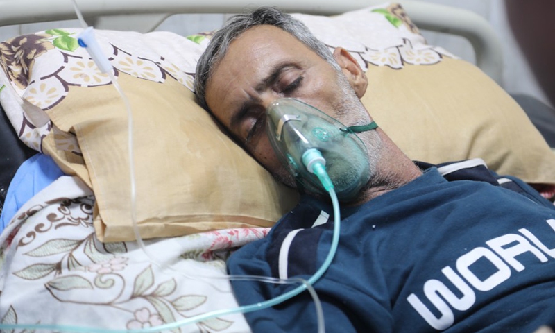 An Iraqi patient receives medical treatment at a hospital in Baghdad, Iraq, on May 5, 2022.(Photo: Xinhua)