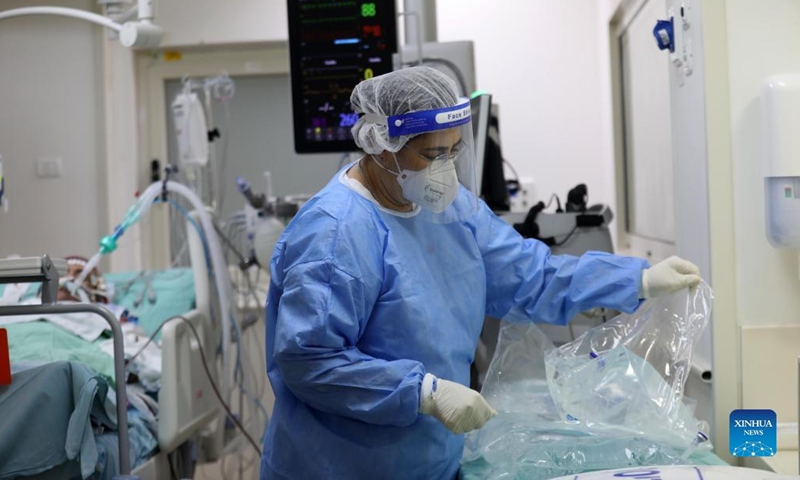 A nurse works at Kaplan Hospital in Rehovot, Israel, May 11, 2022. The International Nurses Day falls on May 12.(Photo: Xinhua)