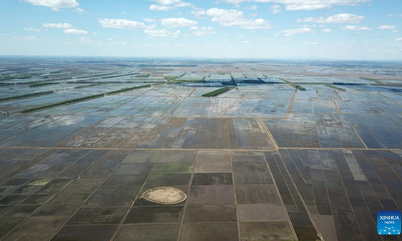 Aerial photos taken on May 18, 2022 shows paddy fields in northeast China's Heilongjiang Province. Spring farming activities are in full swing across Heilongjiang Province. By May 17, the province's spring sowing area of crops has reached 190 million mu (about 12.67 million hectares).(Photo: Xinhua)