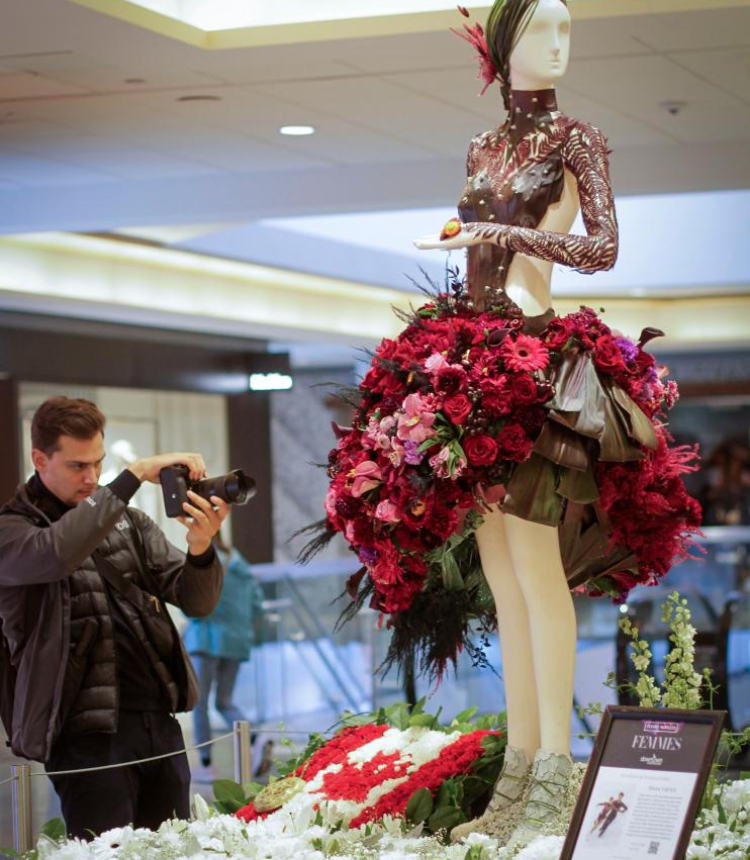Floral art exhibition kicks off in Vancouver - Global Times