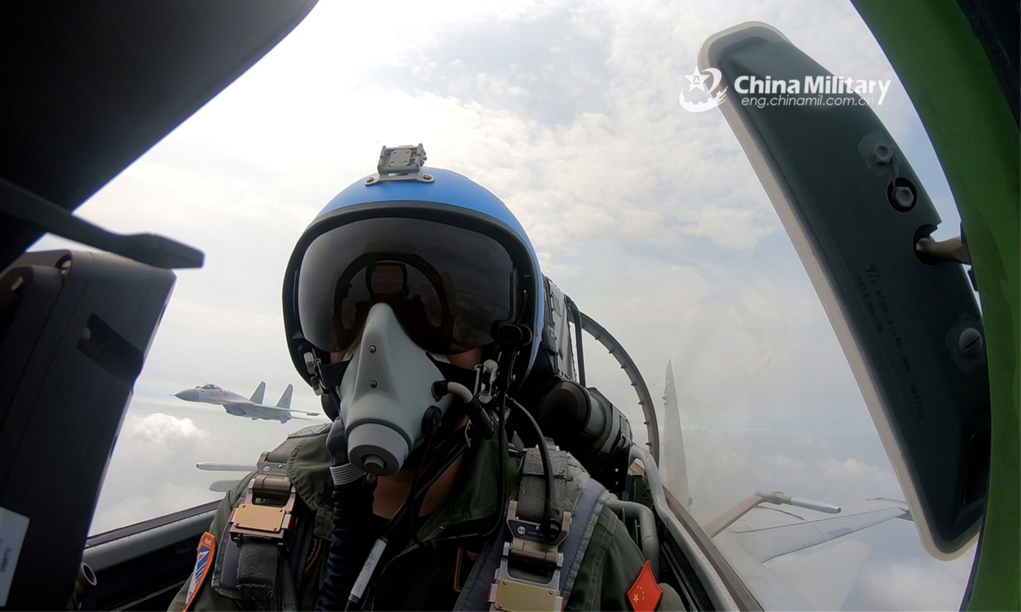 A pilot assigned to a training base under the PLA Naval Aviation University operates a fighter jet during multi-course flight training on April 22, 2021.Photo:eng.chinamil.com.cn