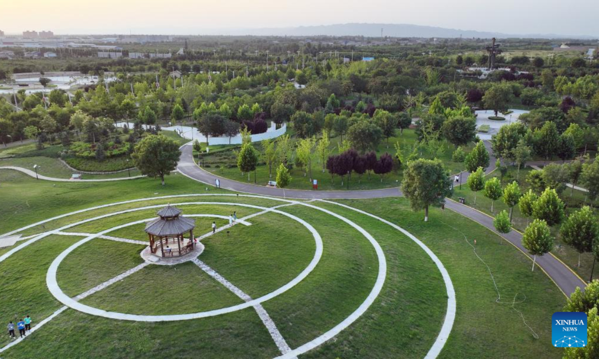 Aerial photo taken on July 8, 2022 shows a square in Heyang County, northwest China's Shaanxi Province. Heyang County has made efforts in promoting ecological protection in recent years, with forest area reaching 775,000 mu (about 51,667 hectares) so far. Photo:Xinhua