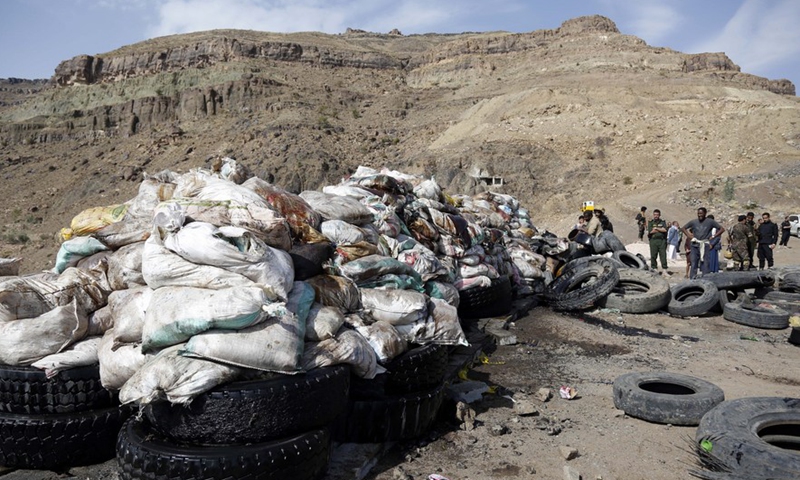 Local authorities prepare to destroy a large number of illicit narcotics near Sanaa, Yemen's capital, on June 26, 2022.Photo:Xinhua