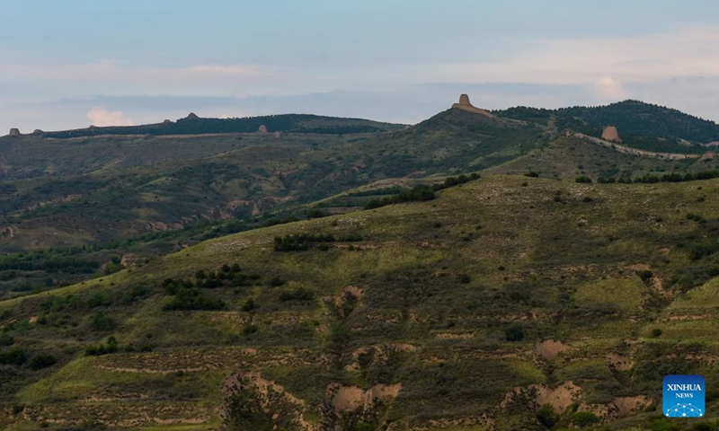 Photo taken on June 27, 2022 shows a section of the Great Wall built in Ming dynasty (1368-1644) in Qingshuihe County, Hohhot, north China's Inner Mongolia Autonomous Region. (Photo: Xinhua)