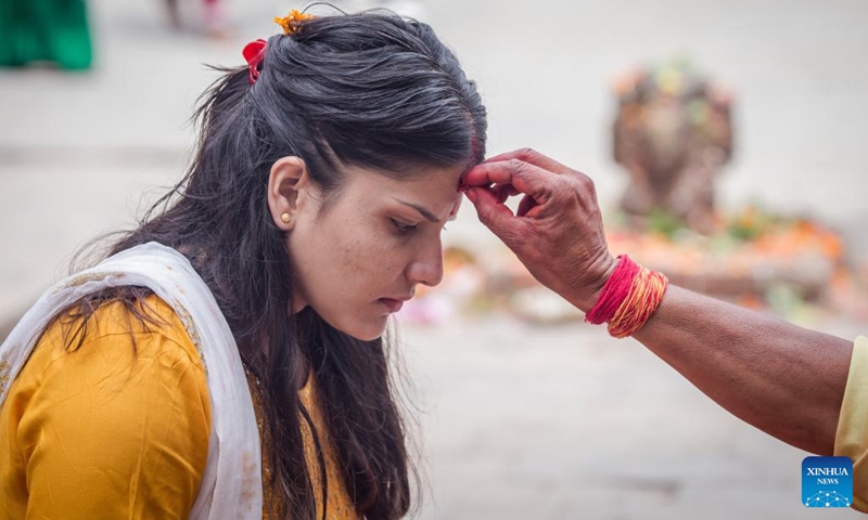 people-pray-to-lord-shiva-during-first-monday-of-holy-month-of-shrawan