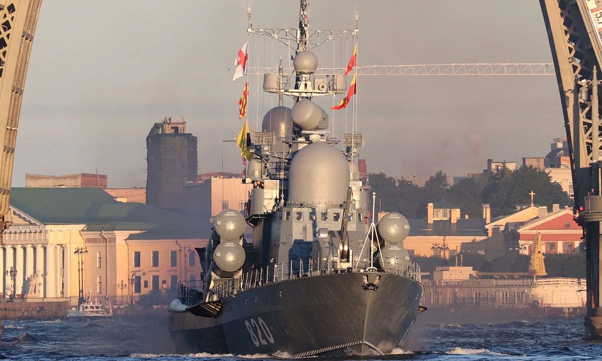 
Missile boat <em>Chuvashia</em> takes part in a rehearsal of the Russian Navy Day parade in Kronstadt, Saint-Petersburg on July 19, 2022. Russian Navy Day will be marked on July 31.Photo: VCG