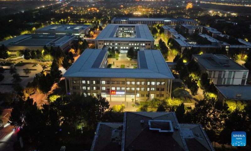 Aerial photo taken on July 20, 2022 shows a night view of Xiong'an citizen service center in Xiong'an New Area, north China's Hebei Province. (Xinhua/Xing Guangli)