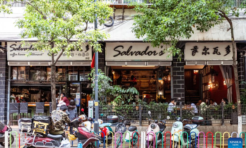 Photo taken on July 11, 2022 shows an exterior view of Salvador's cafe in Kunming, southwest China's Yunnan Province. Photo: Xinhua