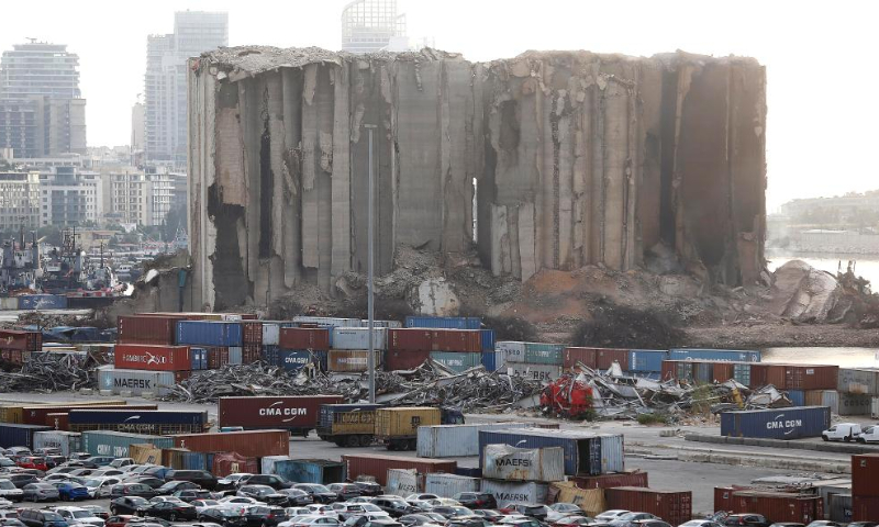 Photo taken on July 31, 2022 shows the Beirut port grain silos after its northern part collapsed in Beirut, Lebanon. The northern part of the Beirut port grain silos collapsed on Sunday after being on fire for weeks, causing a huge cloud of dust, the National News Agency reported.  Photo: Xinhua