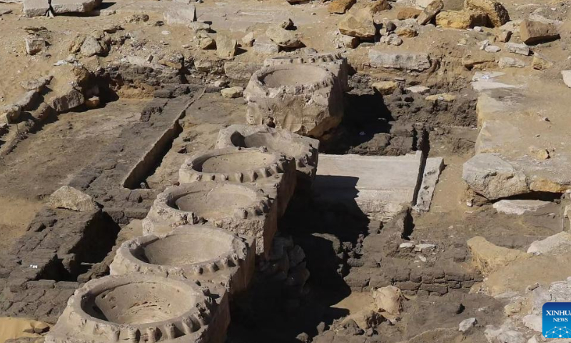 Photo taken on July 30, 2022 shows the archaeological site of a mud-brick building unveiled under the temple of King Nyuserre in Abusir region, south of Cairo, Egypt. Photo: Xinhua