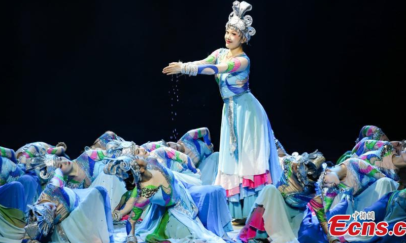 Actors perform Colorful Guizhou Style at Guiyang Grand Theater in Guiyang, southwest China's Guizhou Province, Aug 4, 2022. (Photo: China News Service/Qu Honglun)

The show, which debuted in 2006, has been performed over 5,000 times in over 40 cities across the country and in over 30 countries or regions worldwide.