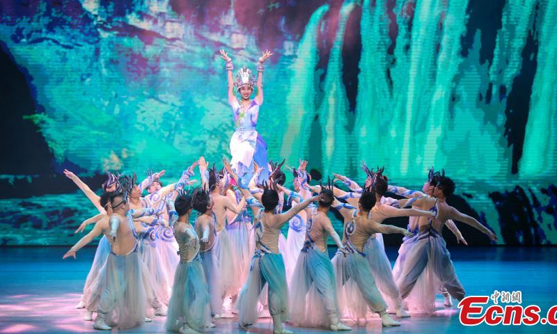 Actors perform Colorful Guizhou Style at Guiyang Grand Theater in Guiyang, southwest China's Guizhou Province, Aug 4, 2022. (Photo: China News Service/Qu Honglun)

The show, which debuted in 2006, has been performed over 5,000 times in over 40 cities across the country and in over 30 countries or regions worldwide.