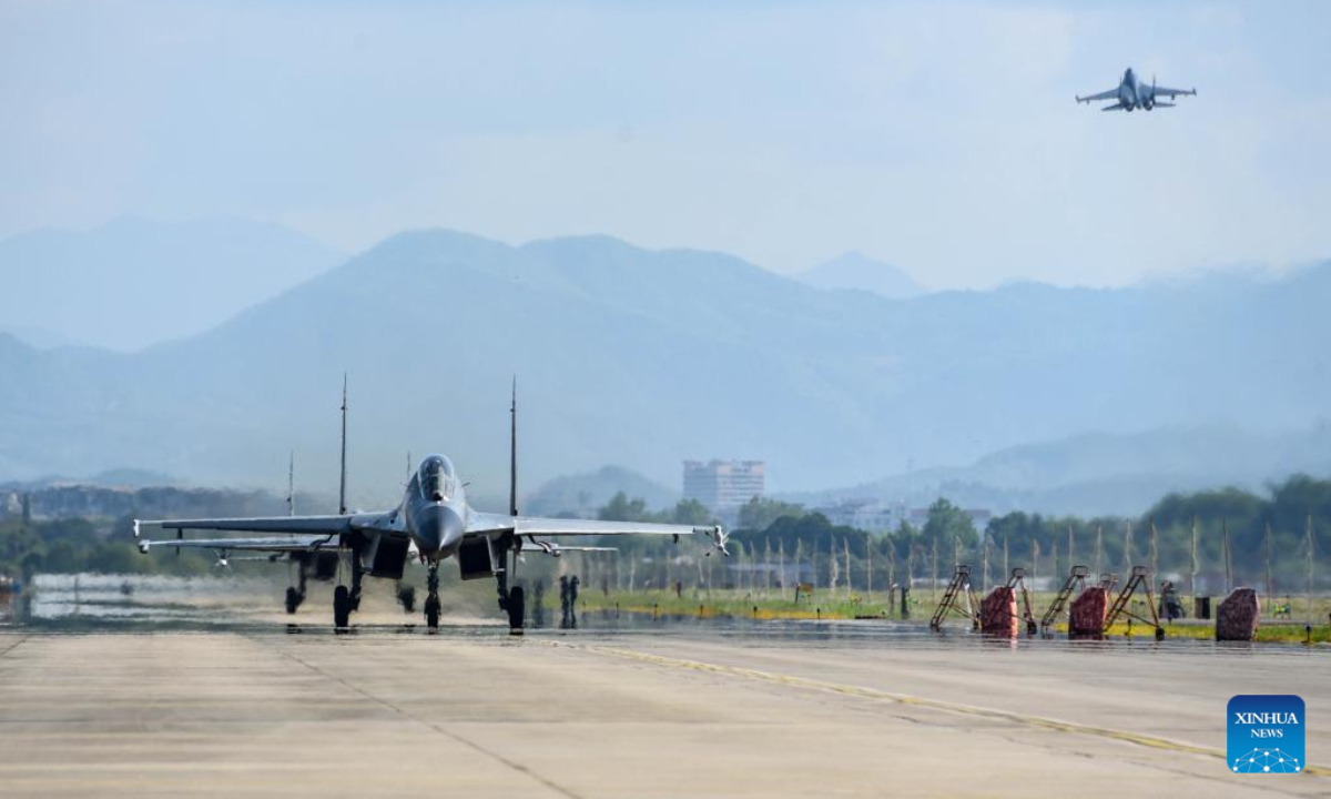 The air force and naval aviation corps of the Eastern Theater Command of the Chinese People's Liberation Army (PLA) fly warplanes to conduct operations around the Taiwan Island, Aug. 4, 2022. The Eastern Theater Command on Thursday conducted joint combat exercises and training around the Taiwan Island on an unprecedented scale. Photo:Xinhua