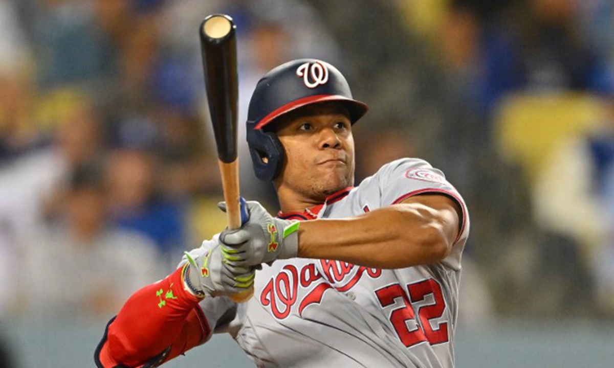 Juan Soto of the Washington Nationals pops out in the fifth inning at Dodger Stadium in Los Angeles, California on July 26, 2022. Photo: AFP