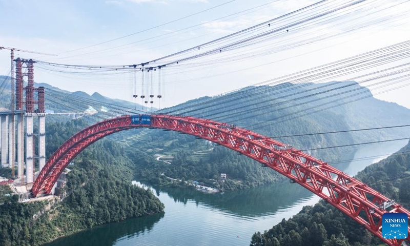 Wujiang grand bridge in SW China's Guizhou completes closure - Global Times