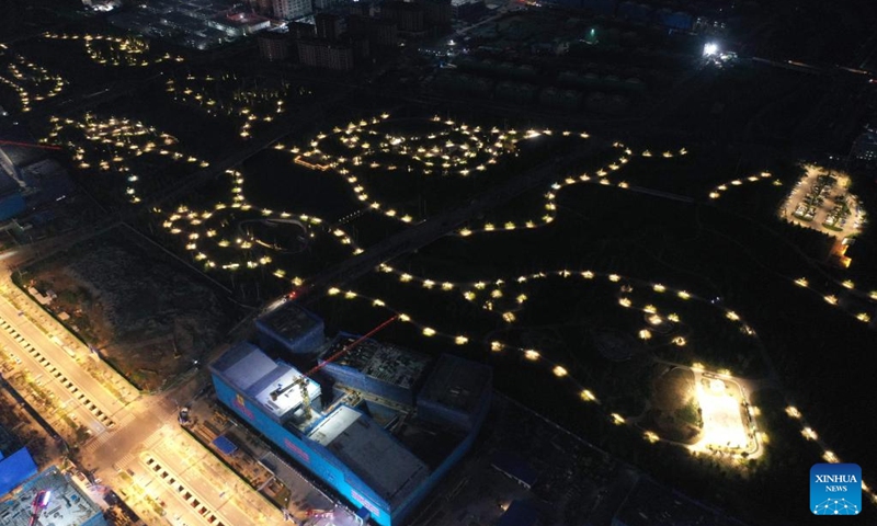 Aerial photo taken on Aug. 17, 2022 shows a construction site in Rongdong area of Xiongan New Area, north China's Hebei Province. (Xinhua/Zhu Xudong)