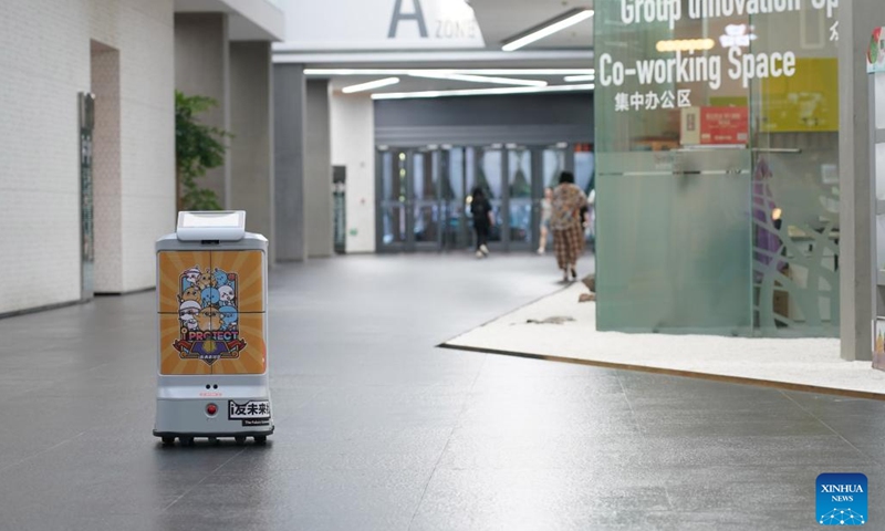 A service robot is seen during an expo of the World Robot Conference 2022 (WRC 2022) in Beijing, capital of China, Aug. 18, 2022.Photo:Xinhua