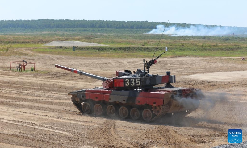 The Chinese team takes part in the tank biathlon of the International Army Games 2022 at the Alabino training ground in the Moscow region, Russia, Aug. 24, 2022. The Chinese team on Wednesday advanced to the tank biathlon's final contest in the ongoing International Army Games 2022 held in Russia.(Photo: Xinhua)