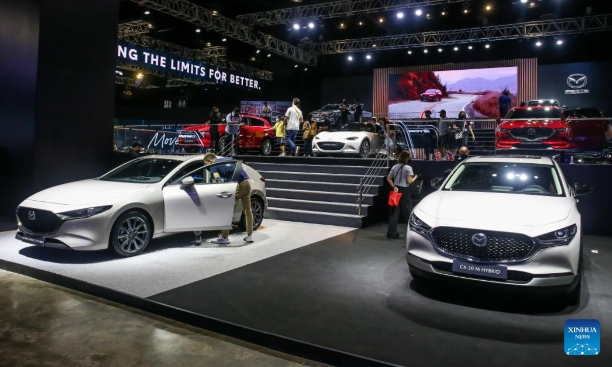 People visit the Philippine International Motor Show in Pasay City, the Philippines, Sep 17, 2022. Photo:Xinhua