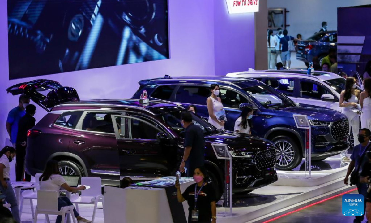 People visit the Philippine International Motor Show in Pasay City, the Philippines, Sep 17, 2022. Photo:Xinhua