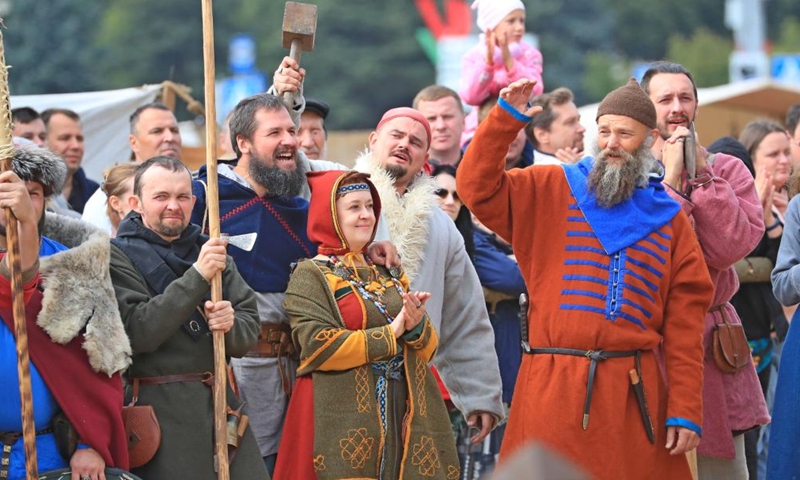 People dressed as knights take part in Minsk City Day celebrations in Minsk, Belarus, Sept. 10, 2022. Minsk City Day was celebrated on Sept. 10-11 to mark the city's 955th anniversary.Photo:Xinhua