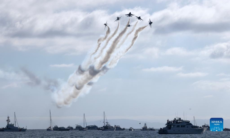 Photo taken on Oct. 1, 2022 shows a view of the Pacific Airshow at Huntington Beach, California, the United States. The Pacific Airshow, one of the largest airshows in the United States, returned to the skies over Southern California this weekend, featuring demonstrations by military aviators and civilian performers. (Xinhua)