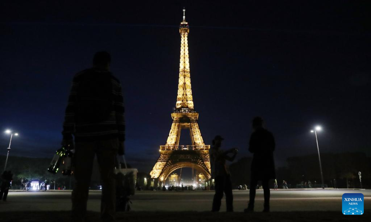 Eiffel Tower's lights to be switched off early to save energy Global