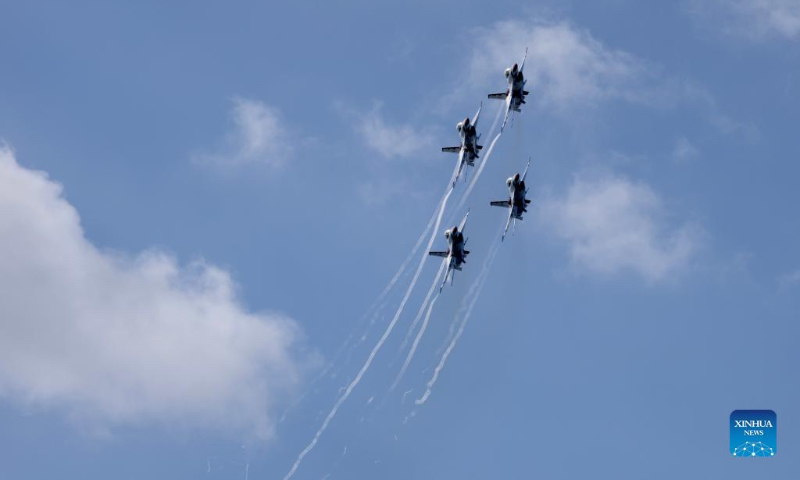 Photo taken on Oct. 1, 2022 shows a view of the Pacific Airshow at Huntington Beach, California, the United States. The Pacific Airshow, one of the largest airshows in the United States, returned to the skies over Southern California this weekend, featuring demonstrations by military aviators and civilian performers. (Xinhua)