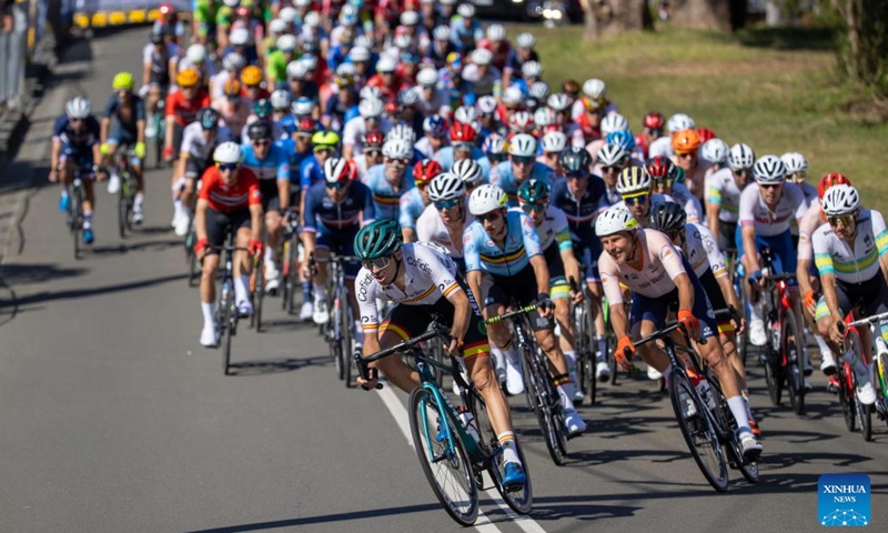 Highlights of 2022 UCI Road World Championships Men s Elite Road