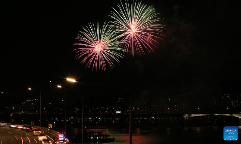 Fireworks illuminate the sky during the 2022 Seoul International Fireworks Festival in Seoul, South Korea, Oct. 8, 2022.(Photo: Xinhua)