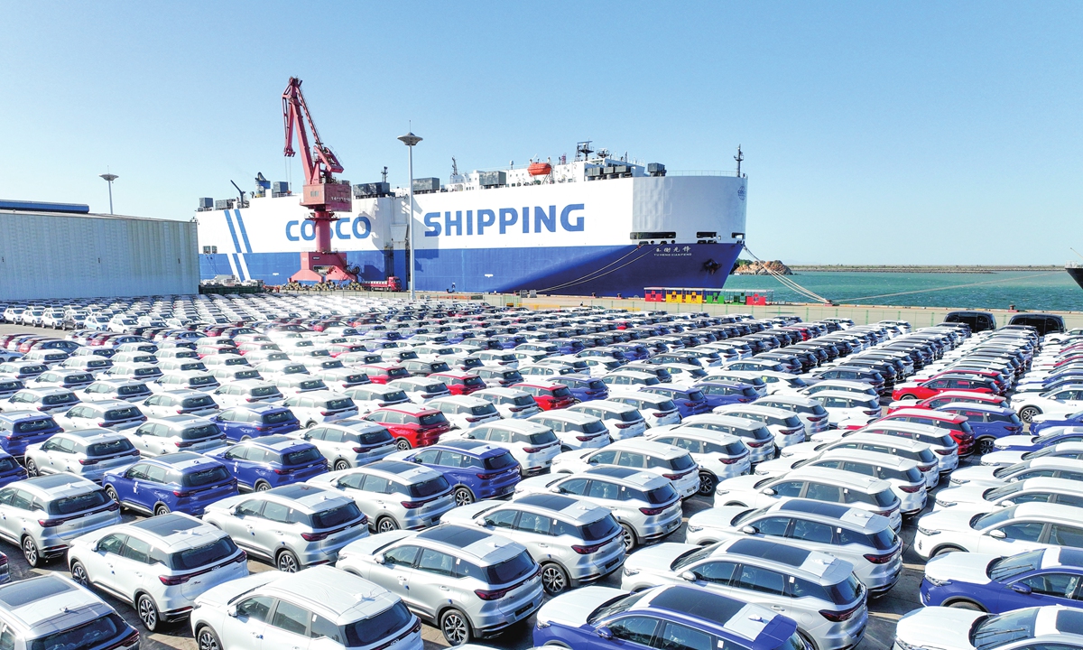 A ro-ro ship berths at a port in Lianyungang, East China's Jiangsu Province to prepare for loading cars on September 19, 2022. Photo: VCG