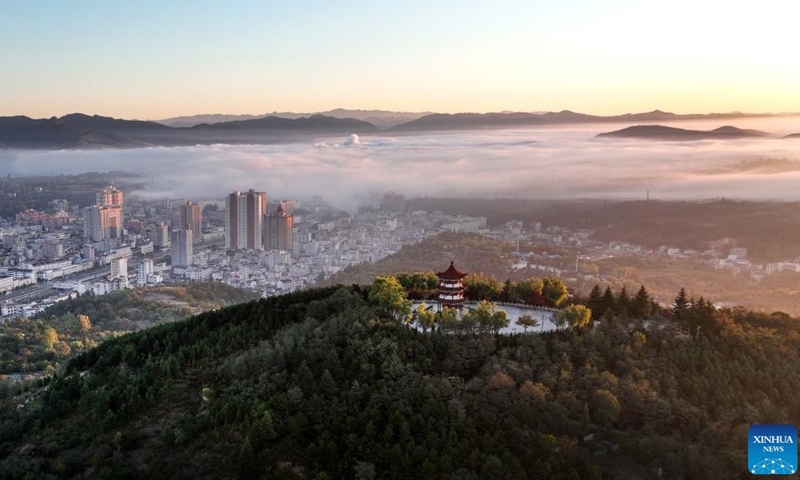 Aerial photo taken on Oct. 11, 2022 shows the Luonan County in the morning light in northwest China's Shaanxi Province.(Photo: Xinhua)