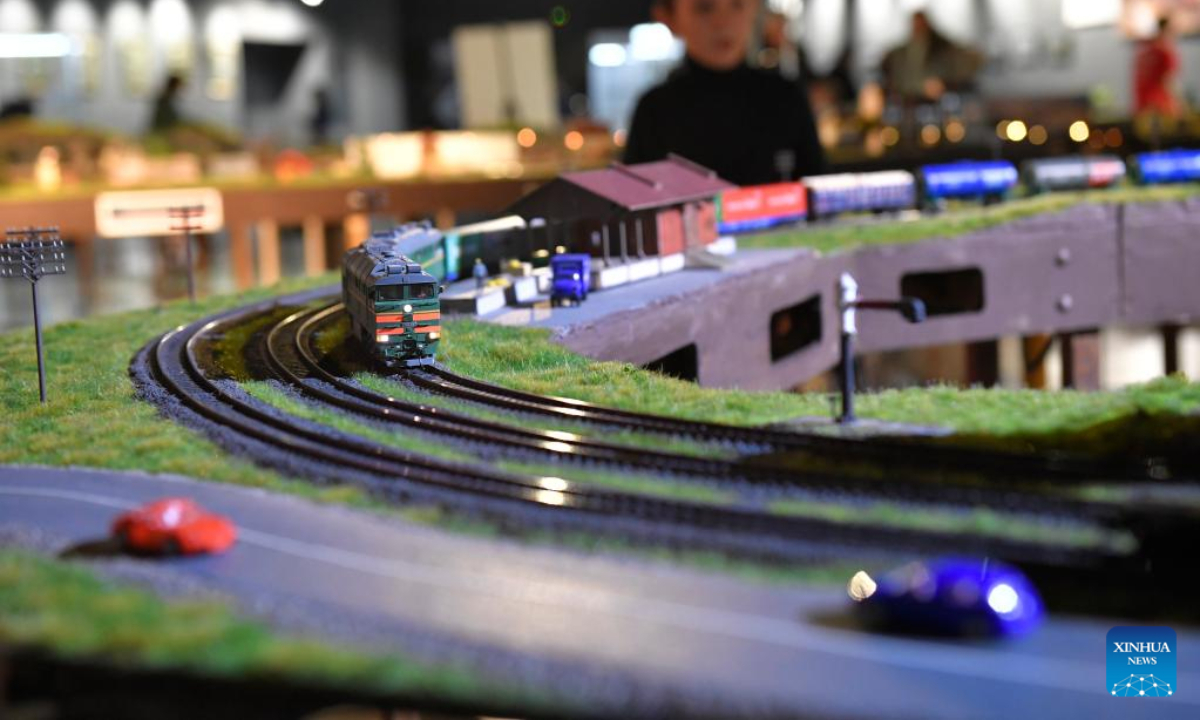 A model train is on display at a railway model exhibition in Moscow, Russia, on Oct 21, 2022. The exhibition marks the 185th anniversary of the railways in Russia. Photo:Xinhua