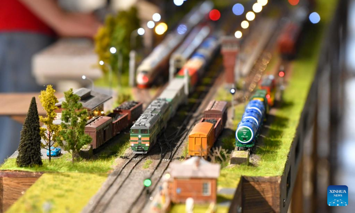 Model trains are on display at a railway model exhibition in Moscow, Russia, on Oct 21, 2022. The exhibition marks the 185th anniversary of the railways in Russia. Photo:Xinhua