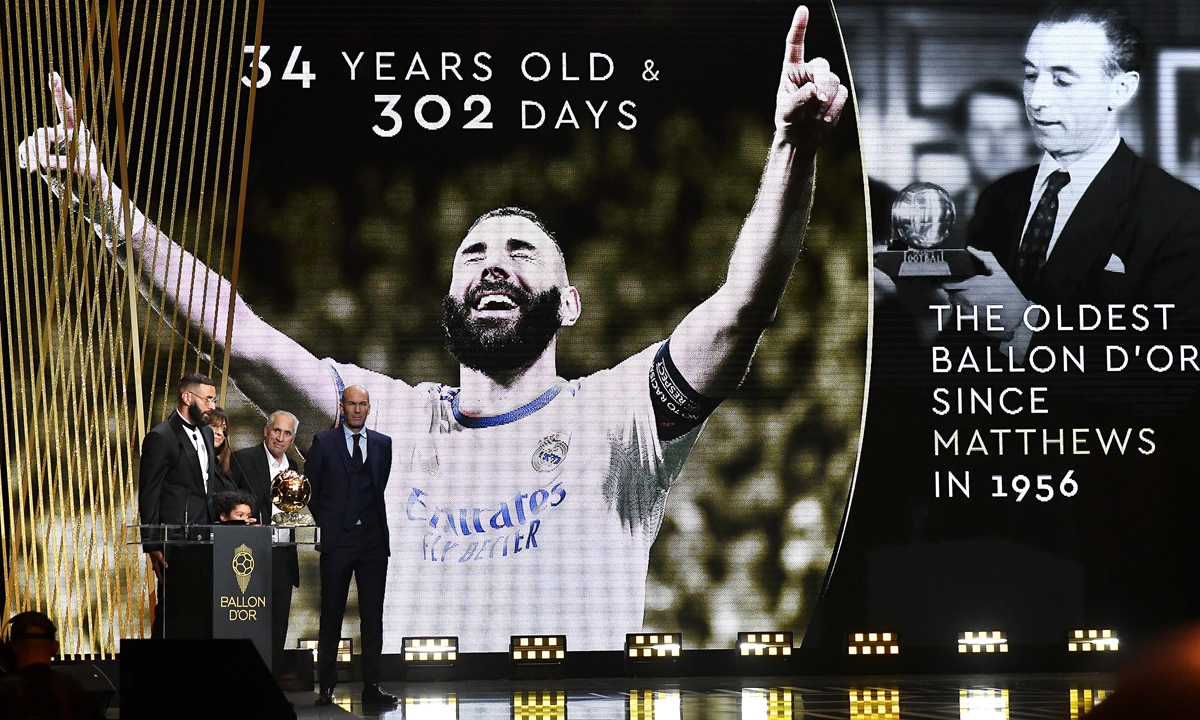 Karim Benzema (first left) receives the Ballon d'Or award during the Ballon d'Or ceremony at Theatre Du Chatelet in Paris on October 17, 2022. Photo: VCG