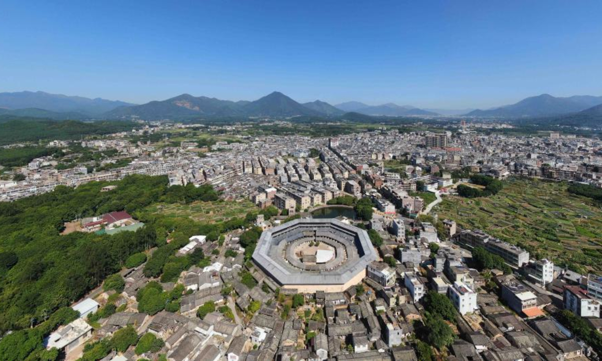 This aerial photo taken on Oct 21, 2022 shows Daoyun Lou, an octagonal Tulou earthen building compound in Raoping County of Chaozhou, south China's Guangdong Province. Photo:Xinhua