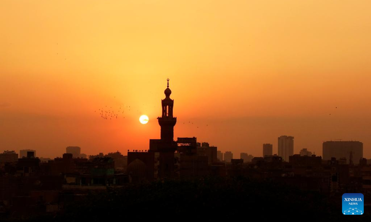 This photo shows the sunset view seen from Al-Azhar Park in Cairo, Egypt, on Oct 24, 2022. Photo:Xinhua