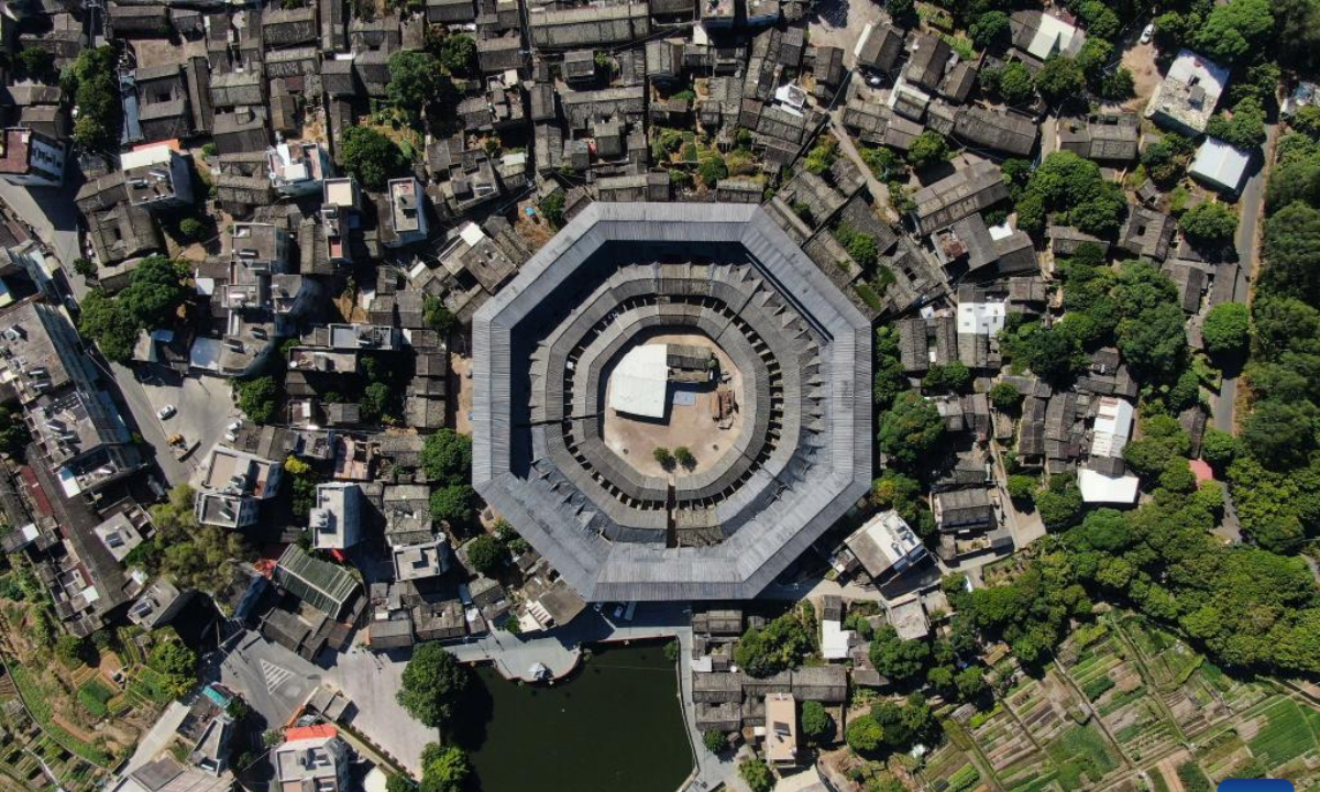 This aerial photo taken on Oct 21, 2022 shows Daoyun Lou, an octagonal Tulou earthen building compound in Raoping County of Chaozhou, south China's Guangdong Province. Photo:Xinhua