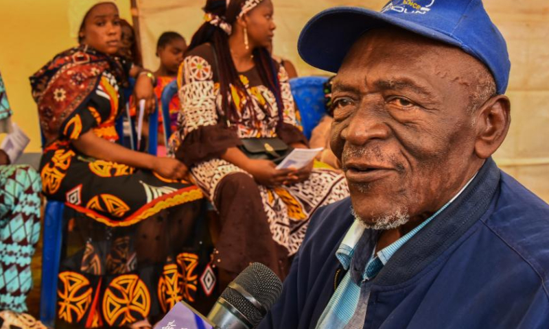 This photo taken on Oct. 29, 2022 shows Justin Kouamou speaking to Xinhua in Bangou, Cameroon. Photo: Xinhua