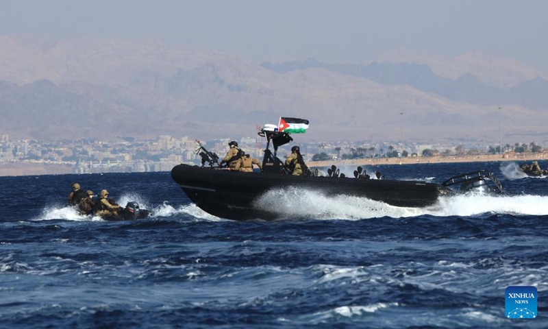 Jordanian special forces take part in a drill at the opening ceremony of the 13th Special Operations Forces Exhibition and Conference (SOFEX) in Aqaba, Jordan, on Nov. 1, 2022. The 13th Special Operations Forces Exhibition and Conference (SOFEX) kicked off in Jordan's Aqaba on Tuesday with the participation of more than 300 companies from 38 countries.(Photo: Xinhua)