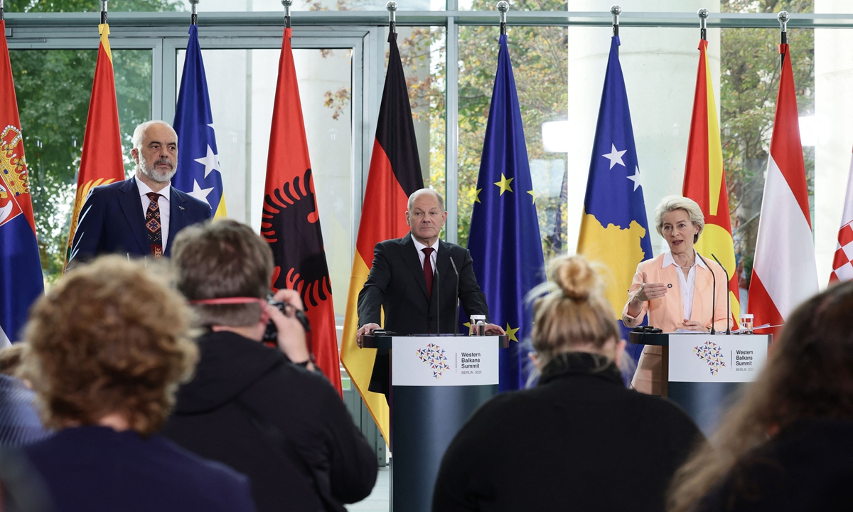 (From left) Albanian Prime Minister Edi Rama, German Chancellor Olaf Scholz and President of the European Commission Ursula von der Leyen address a press conference at the end of the Berlin Process 2022 Western Balkans Summit at the Chancellery in Berlin on November 3, 2022. Photo: AFP