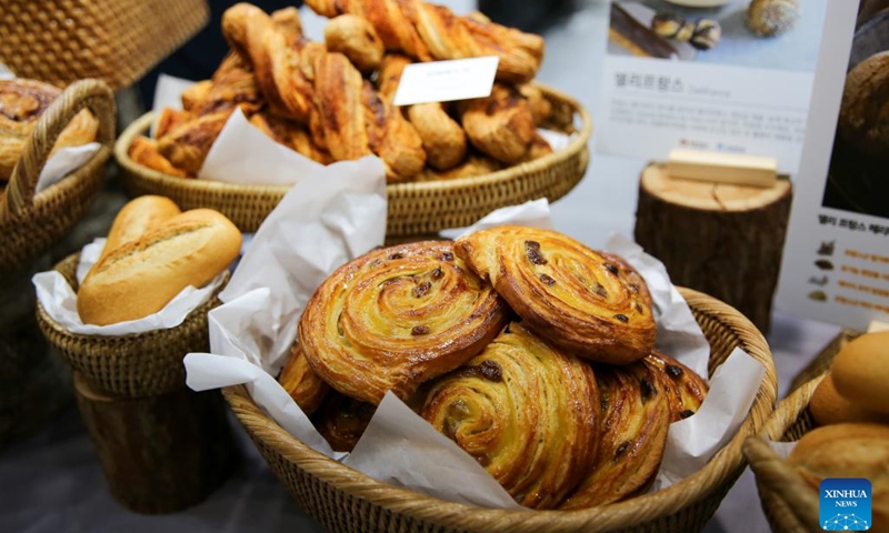 This photo taken on Nov. 2, 2022 shows bread displayed during the Coex Food Week 2022 in Seoul, South Korea. The event kicked off in Seoul on Wednesday.(Photo: Xinhua)