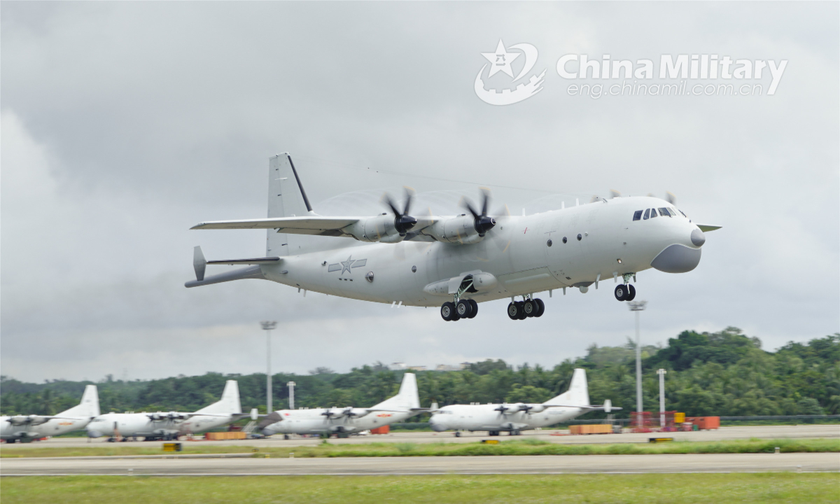 An anti-submarine patrol aircraft attached to an aviation regiment of the naval force under the PLA Southern Theater Command soars into the sky for flight training, which involves multiple subjects including maritime security patrol, fast takeoff and landing and anti-submarine flight, on November 27, 2022. Photo:China Military