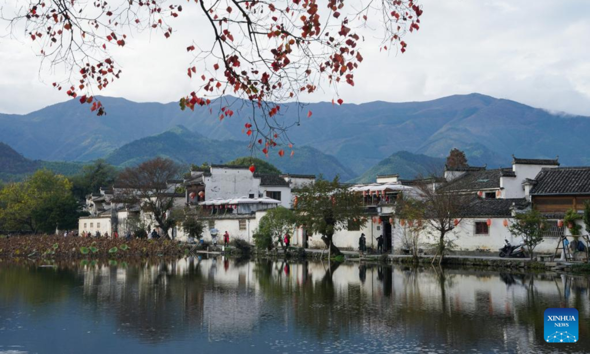 This photo taken on Nov 23, 2022 shows the scenery in Hongcun Village of Yixian County in Huangshan City, east China's Anhui Province. Photo:Xinhua