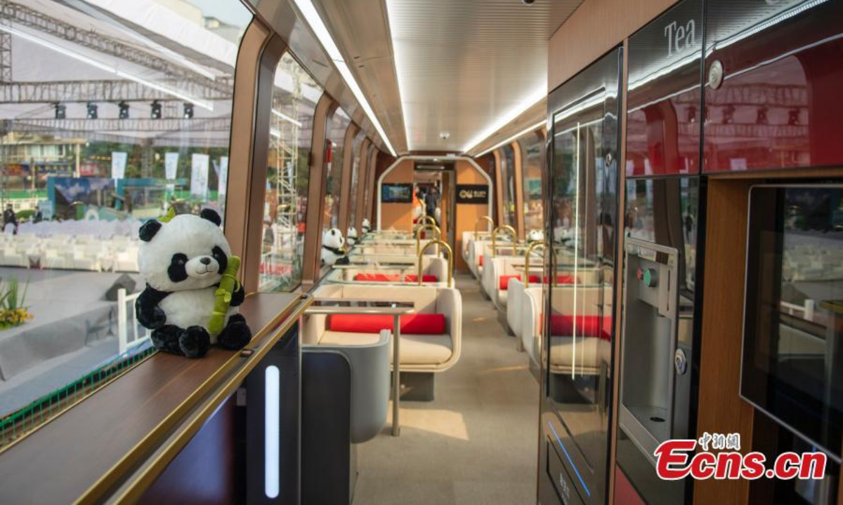 Photo shows the interior view of China's first rack-and-pinion railway train in Ziyang, , southwest China's Sichuan Province, Nov 24, 2022. Photo:Xinhua