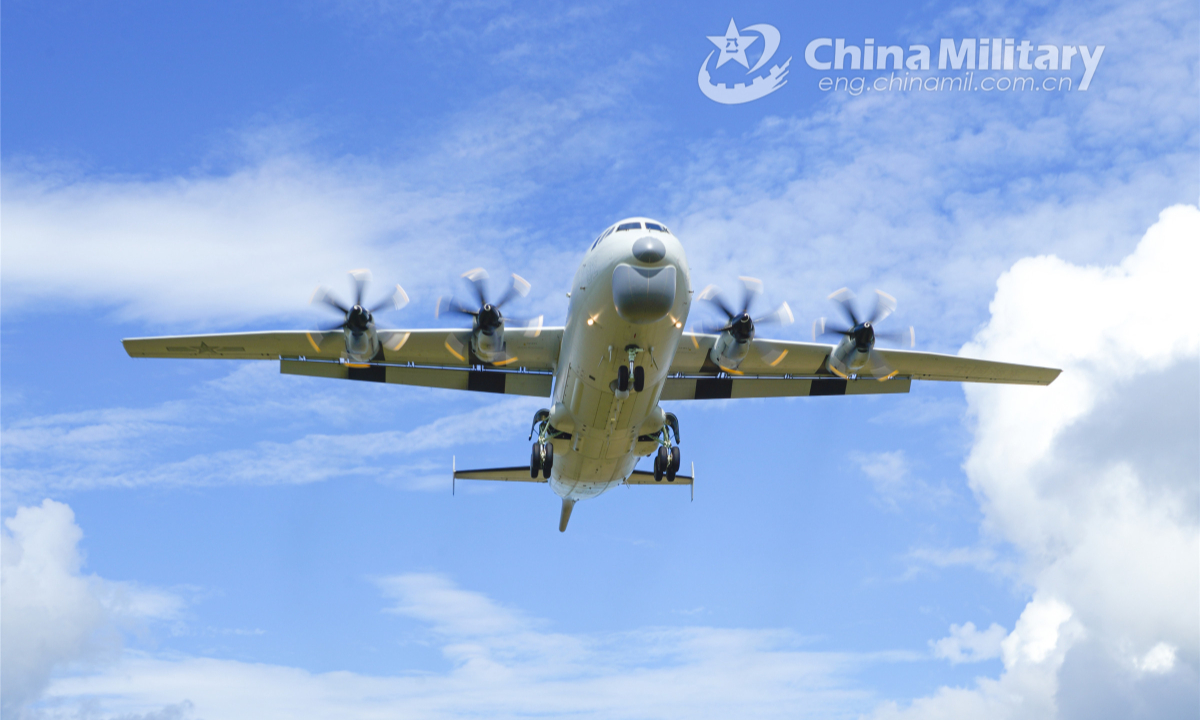 An anti-submarine patrol aircraft attached to an aviation regiment of the naval force under the PLA Southern Theater Command soars into the sky for flight training, which involves multiple subjects including maritime security patrol, fast takeoff and landing and anti-submarine flight, on November 27, 2022. Photo:China Military