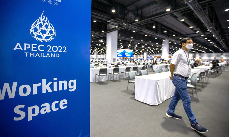 A staff member is seen at the Queen Sirikit National Convention Center in Bangkok, Thailand, on Nov. 14, 2022. (Xinhua/Wang Teng)