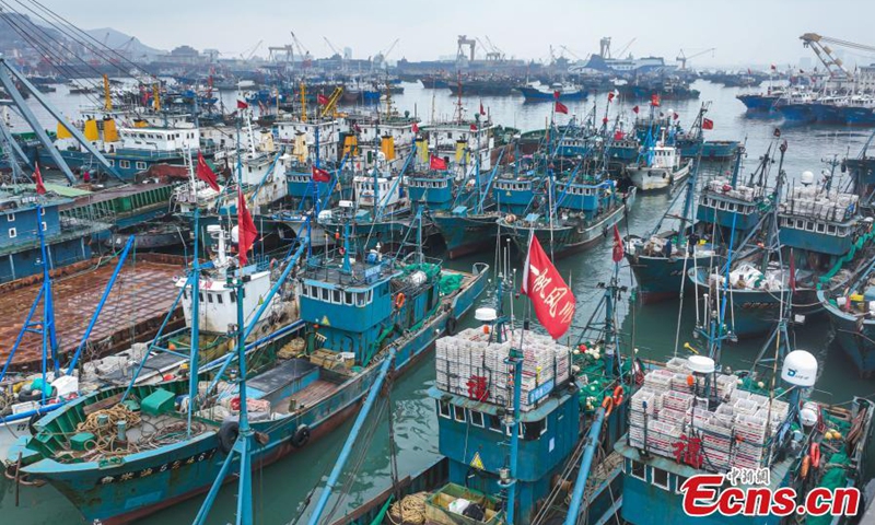 Fishing boats berth at a port in Rongcheng, east China's Shandong Province, Nov. 28, 2022. (Photo: China News Service/Li Xinjun)


